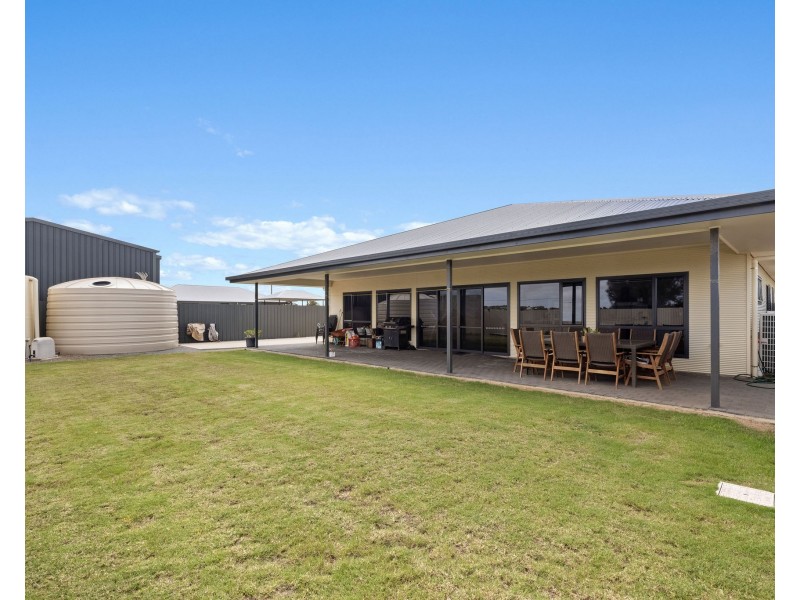 33 Church Street, Tumby Bay SA 5605