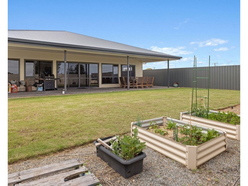 33 Church Street, Tumby Bay SA 5605
