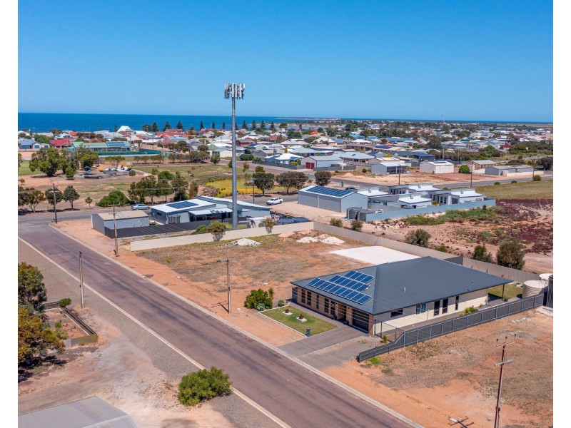 33 Church Street, Tumby Bay SA 5605