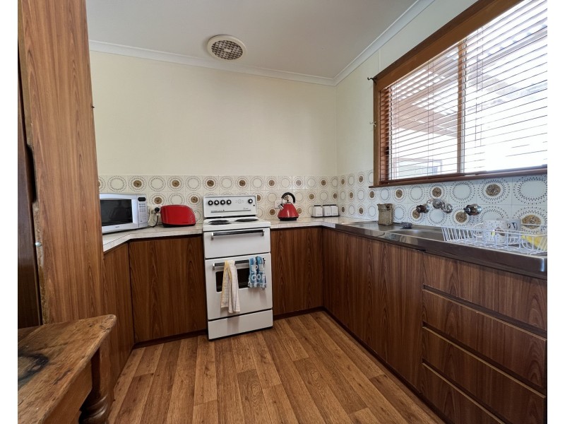 4 Gardner Avenue, Tumby Bay SA 5605