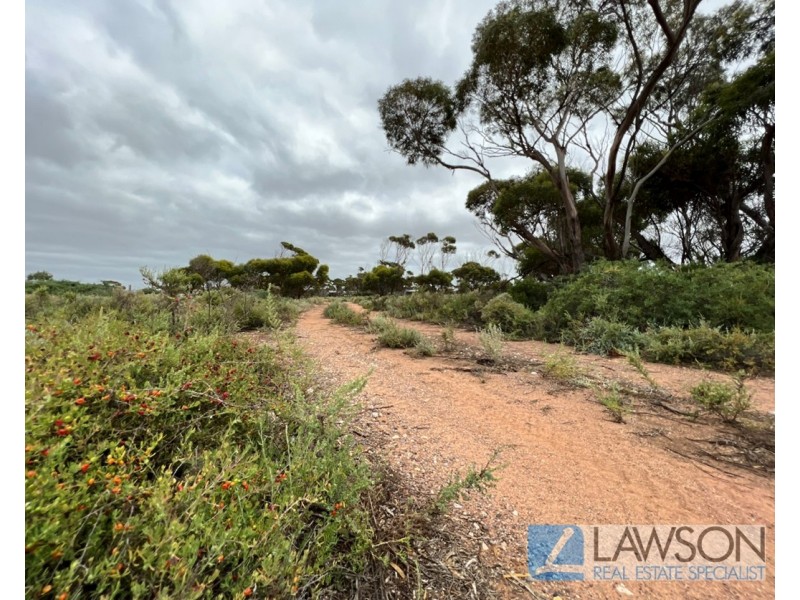 SEC 174 Story Road, Cowell SA 5602