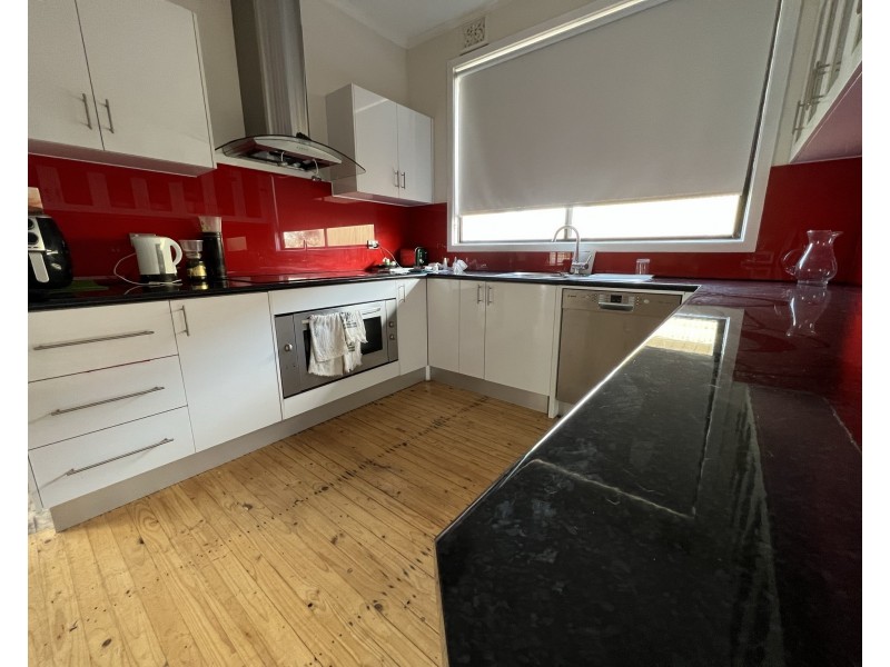 11 Airport Road, Cleve SA 5640