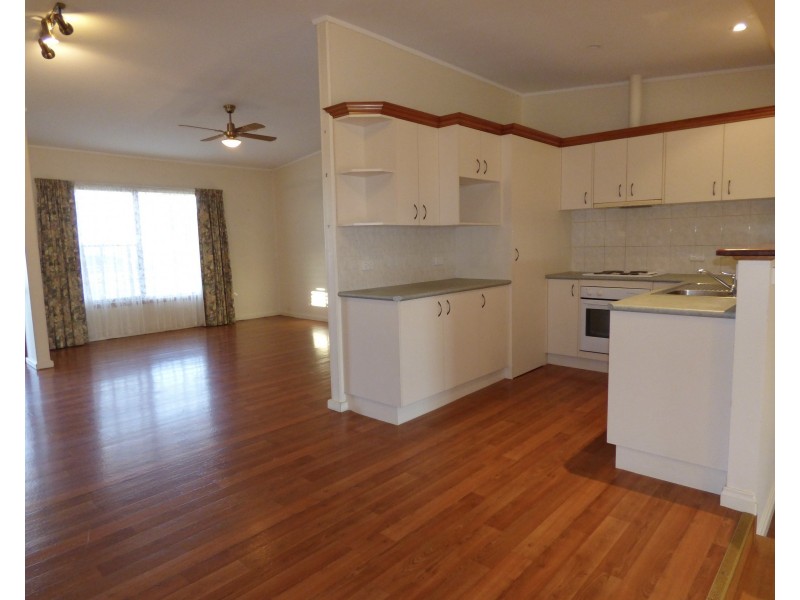 13 Octoman Street, Tumby Bay SA 5605