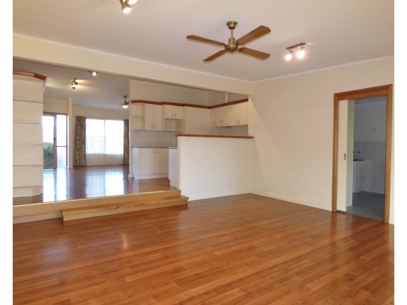 13 Octoman Street, Tumby Bay SA 5605