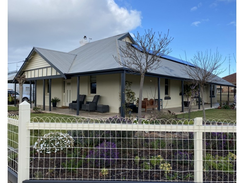 2 Lawrie Street, Tumby Bay SA 5605