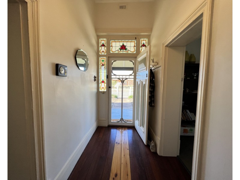 2 Lawrie Street, Tumby Bay SA 5605