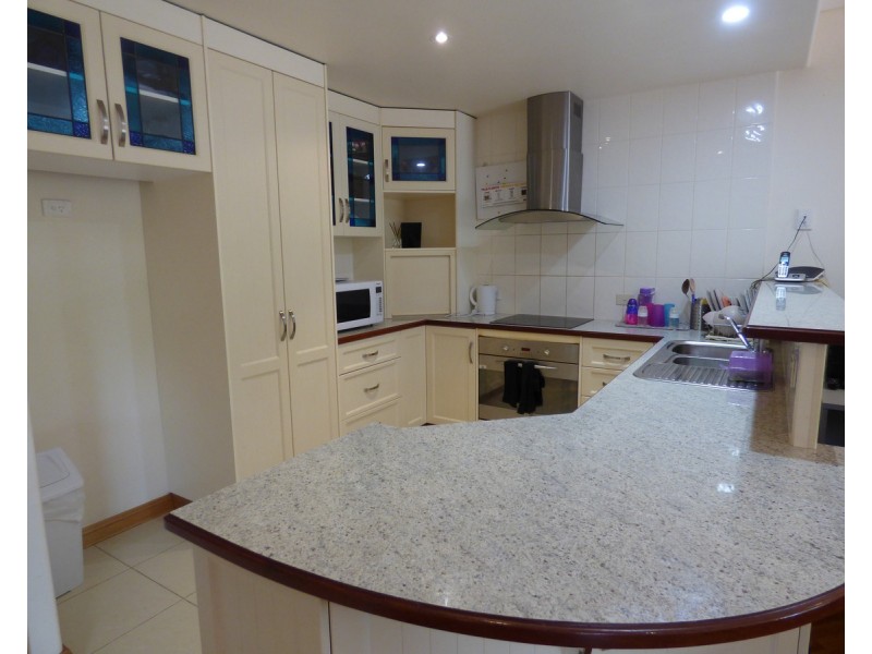 2/11 Ives Place, Port Lincoln SA 5606