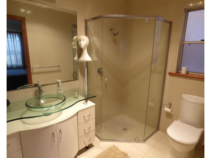 2/11 Ives Place, Port Lincoln SA 5606