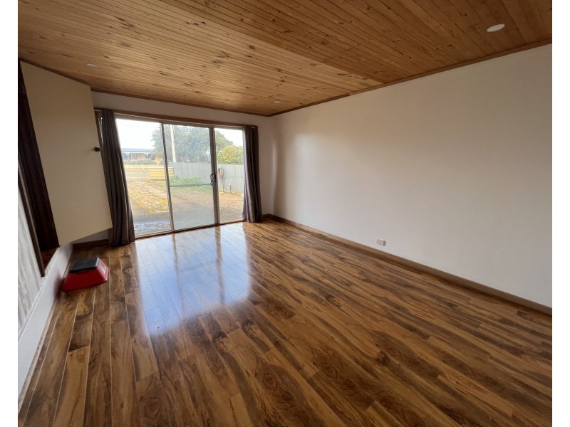 4 Gardner Avenue, Tumby Bay SA 5605
