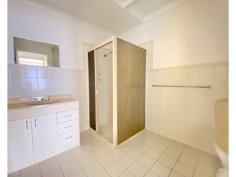 2/1 Roslyn Street, Port Lincoln SA 5606