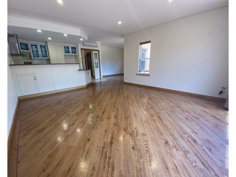 1/11 Ives Place, Port Lincoln SA 5606