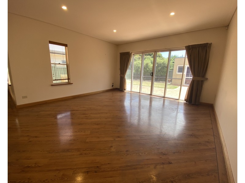 1/11 Ives Place, Port Lincoln SA 5606