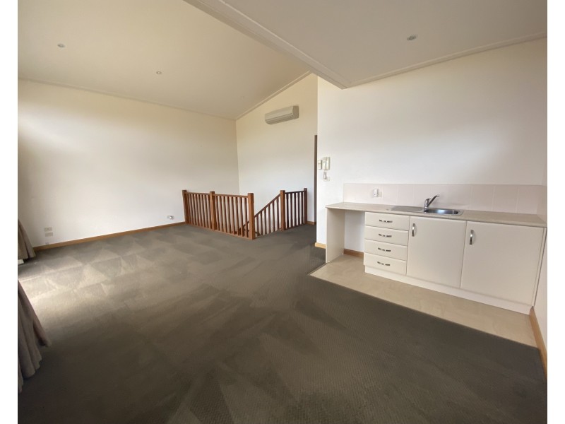 1/11 Ives Place, Port Lincoln SA 5606
