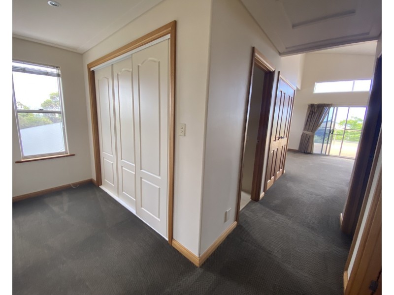 1/11 Ives Place, Port Lincoln SA 5606