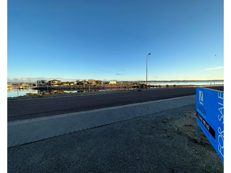 18 Morialta Crescent, Tumby Bay SA 5605