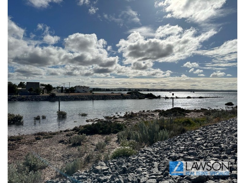 18 Morialta Crescent, Tumby Bay SA 5605