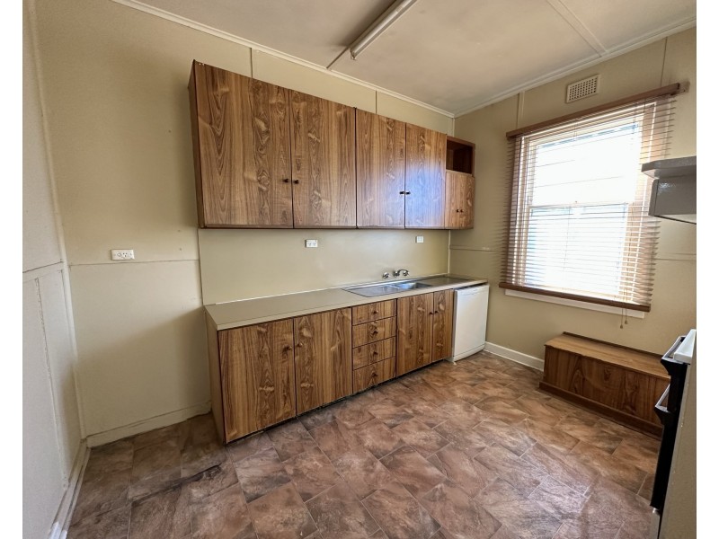 2 Church Street, Tumby Bay SA 5605