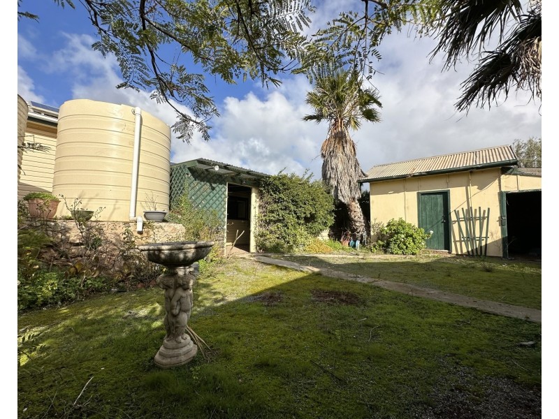 2 Church Street, Tumby Bay SA 5605