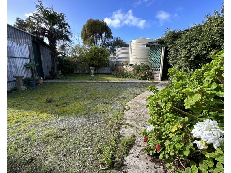 2 Church Street, Tumby Bay SA 5605