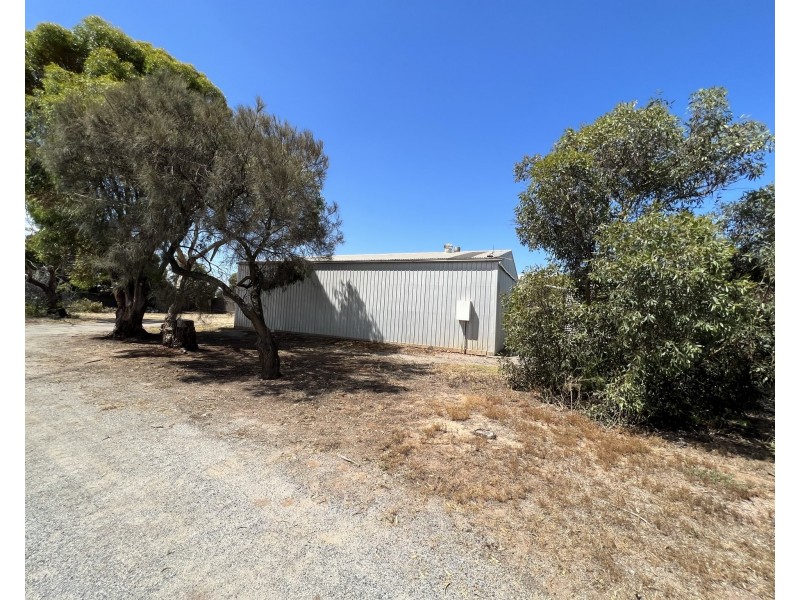 2 Church Street, Tumby Bay SA 5605