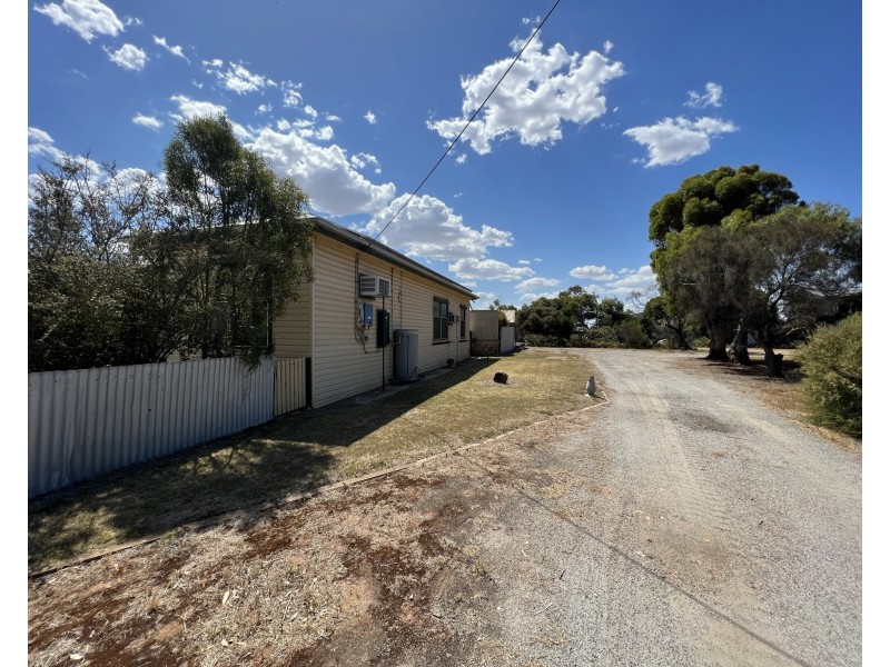 2 Church Street, Tumby Bay SA 5605