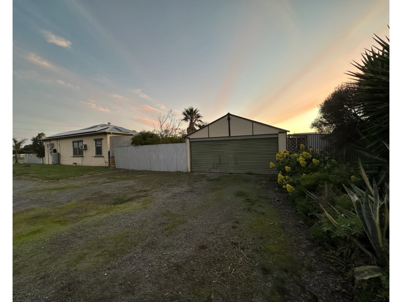 2 Church Street, Tumby Bay SA 5605