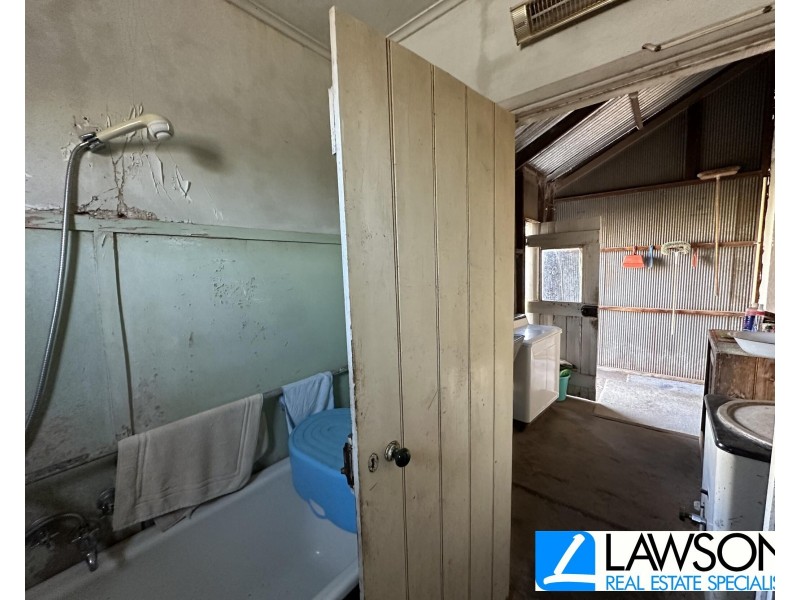 2 Schramm Street, Tumby Bay SA 5605