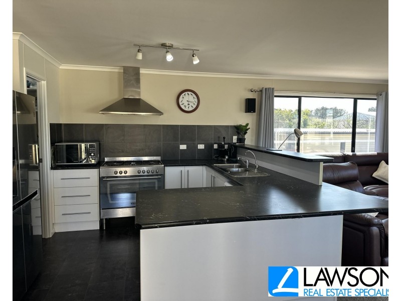 3 Butterfield Street, Tumby Bay SA 5605