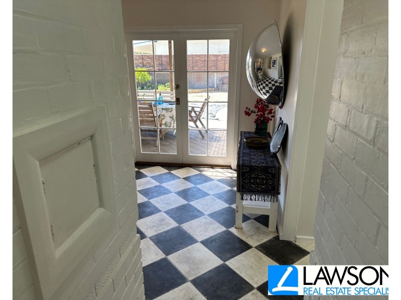 9 Sidney Road, Tumby Bay SA 5605