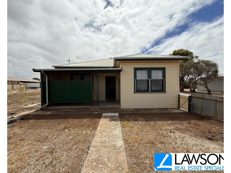 2 Church Street, Tumby Bay SA 5605