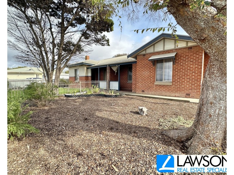8 First Avenue, Port Lincoln SA 5606