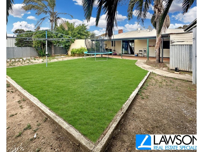 9 Firth Avenue, Cummins SA 5631