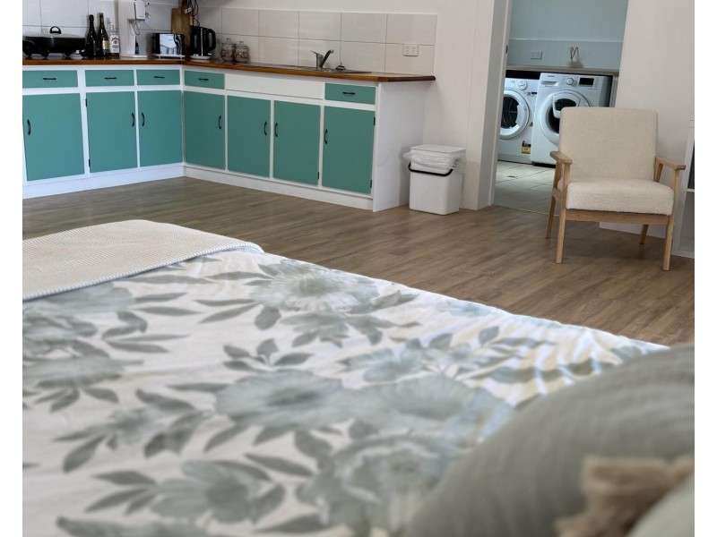 4 Habib Road, Port Neill SA 5604