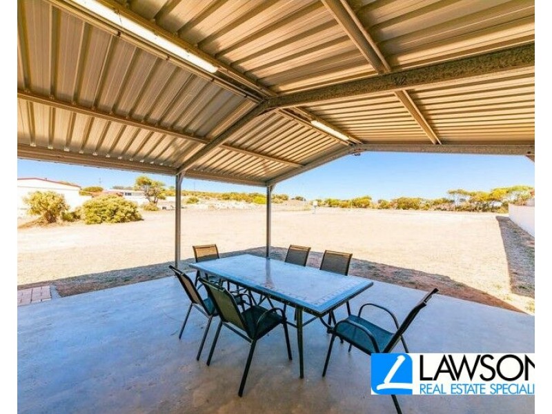 4 Habib Road, Port Neill SA 5604