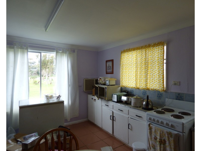 19 Main Street, Lipson SA 5607