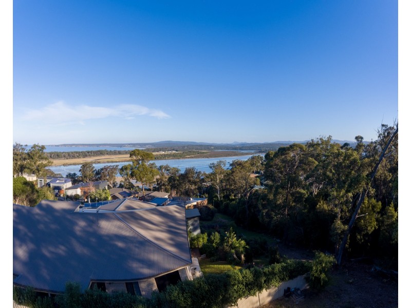 21 John Close, Merimbula NSW 2548