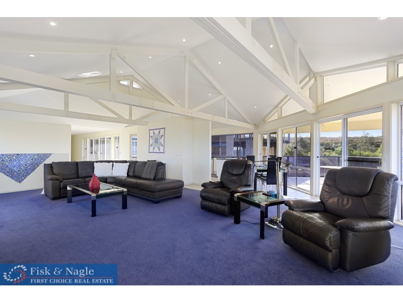 2 Nichole Court, Tura Beach NSW 2548