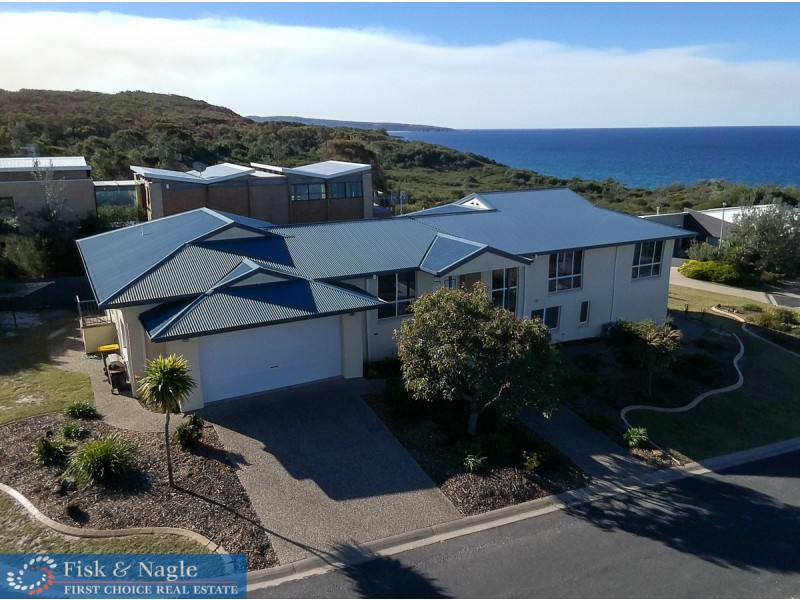 2 Nichole Court, Tura Beach NSW 2548