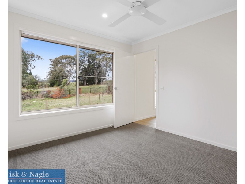 7B Denison Close, Bega NSW 2550