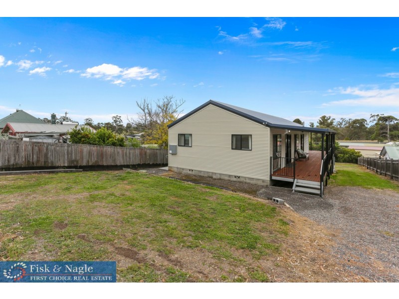 3 Clarke Street, Wolumla NSW 2550