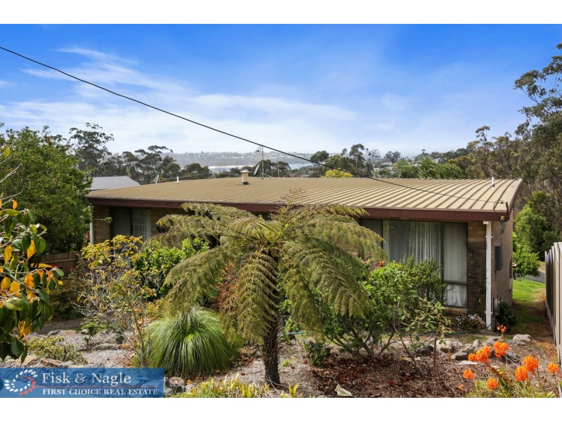 24 Sapphire Crescent, Merimbula NSW 2548
