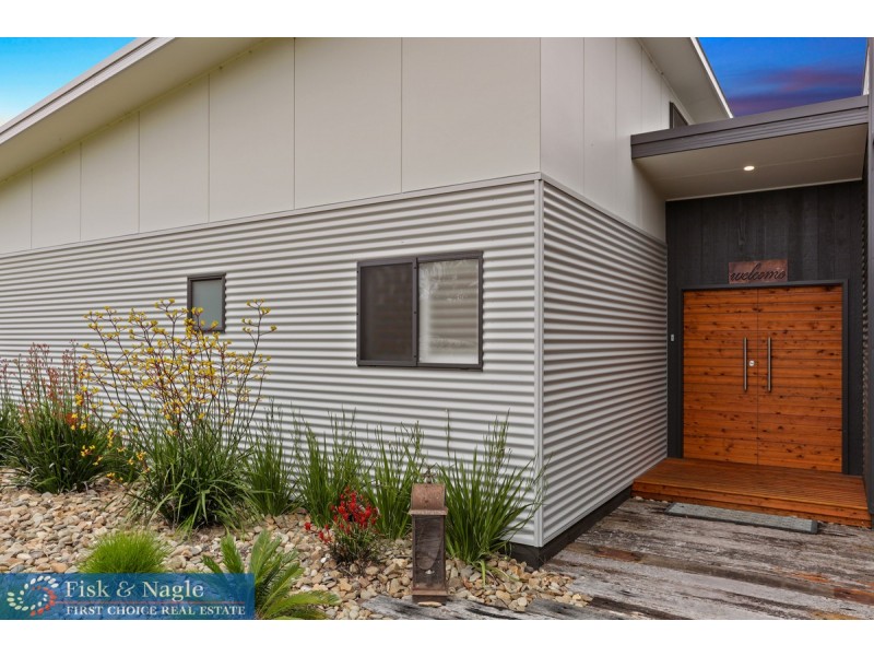 13 Newlyns Place, Frogs Hollow NSW 2550