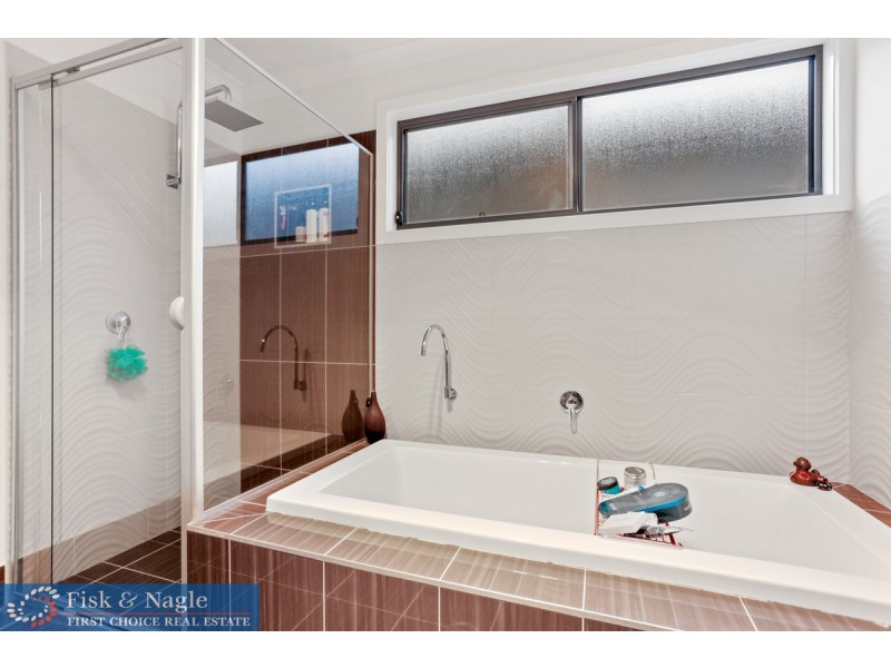 16 Kowara Crescent, Merimbula NSW 2548