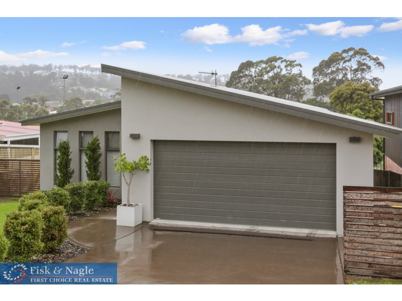 16 Kowara Crescent, Merimbula NSW 2548