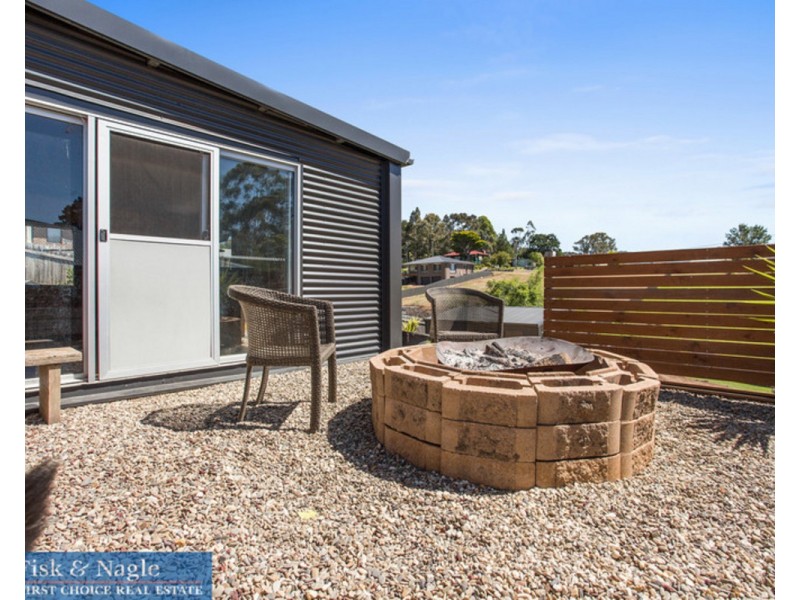 16 Scott Street, Wolumla NSW 2550