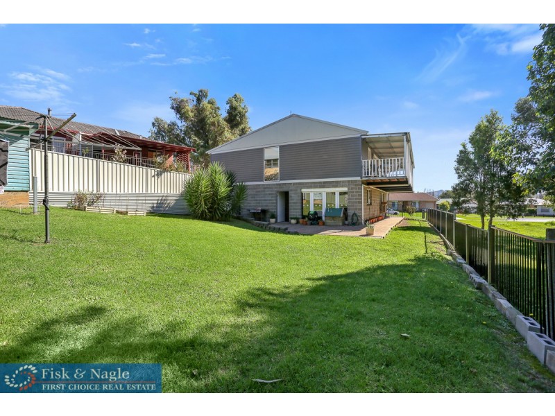 4 Stevenson Street, Bega NSW 2550