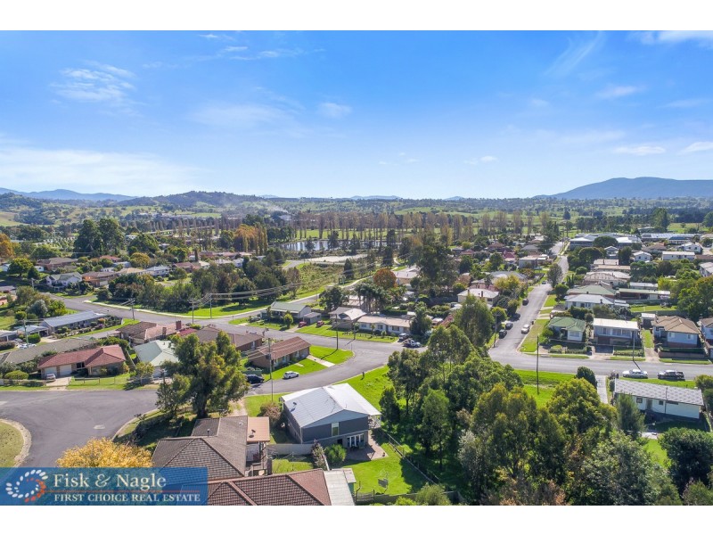 4 Stevenson Street, Bega NSW 2550