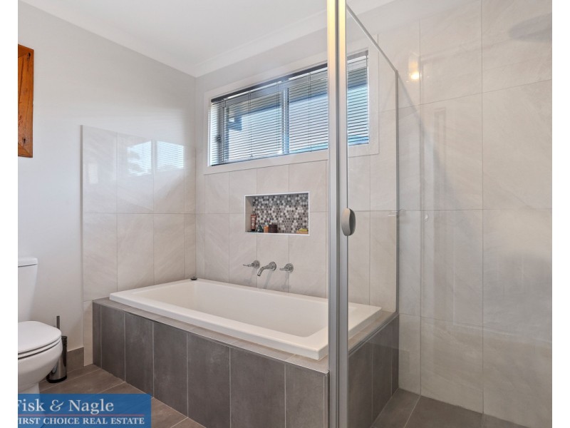 5 Hillmeads Street, Merimbula NSW 2548