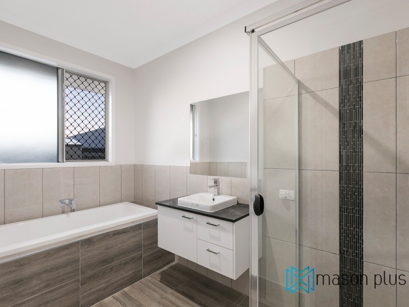 4 Olivine Circuit, Yarrabilba QLD 4207