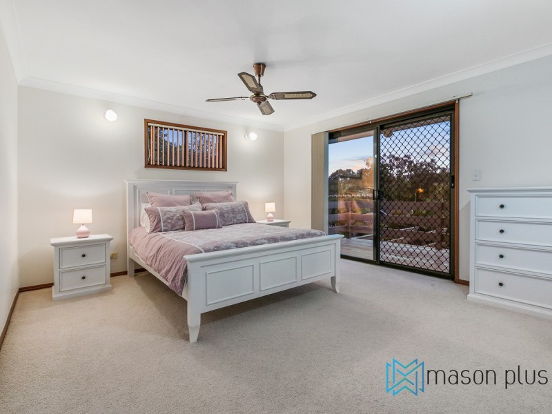 24 Vortigern Street, Carindale QLD 4152